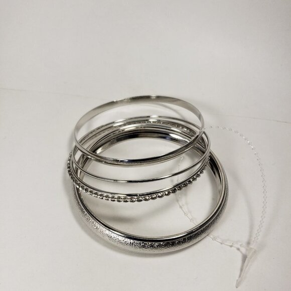 Set of 5 Textured Silver tone Bold Bangle Bracelets - Women's Fashion Jewelry - Picture 8 of 8